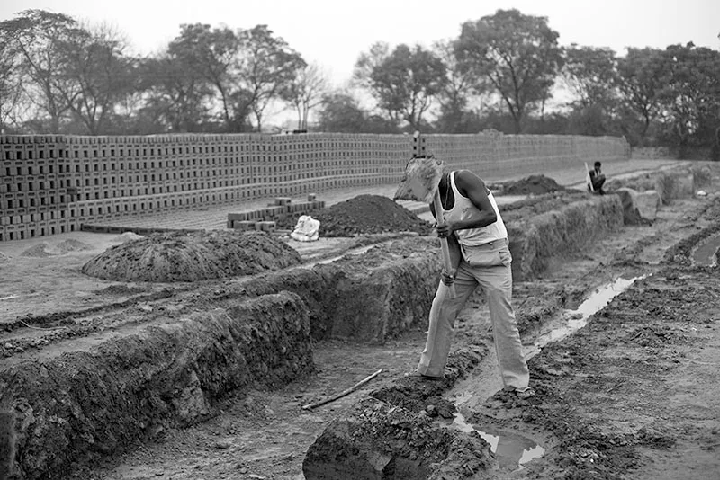 Bonded-labour-021